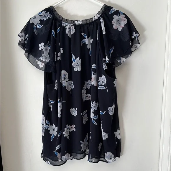 Banana Republic Navy Floral Top with Flutter Sleeves size XL VGUC - Picture 3 of 4